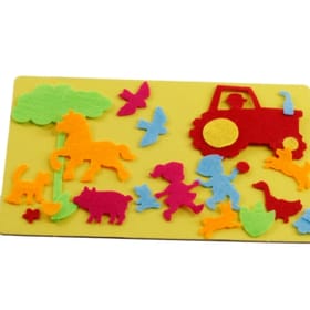 Fuzzy Felt Farmyard image 2