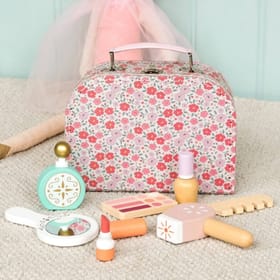 Wooden Makeup Set image 1