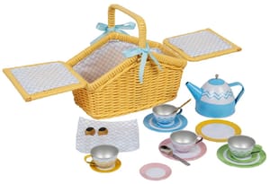 Picnic Set in Yellow Basket
