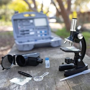 GeoSafari Microscope Set