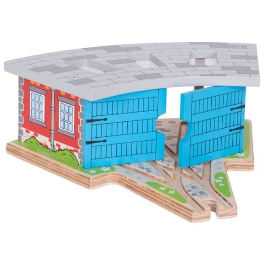 Train Triple Engine Shed